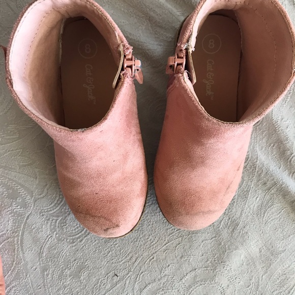 GUC Toddler Girl pink faux suede booties - Picture 6 of 8